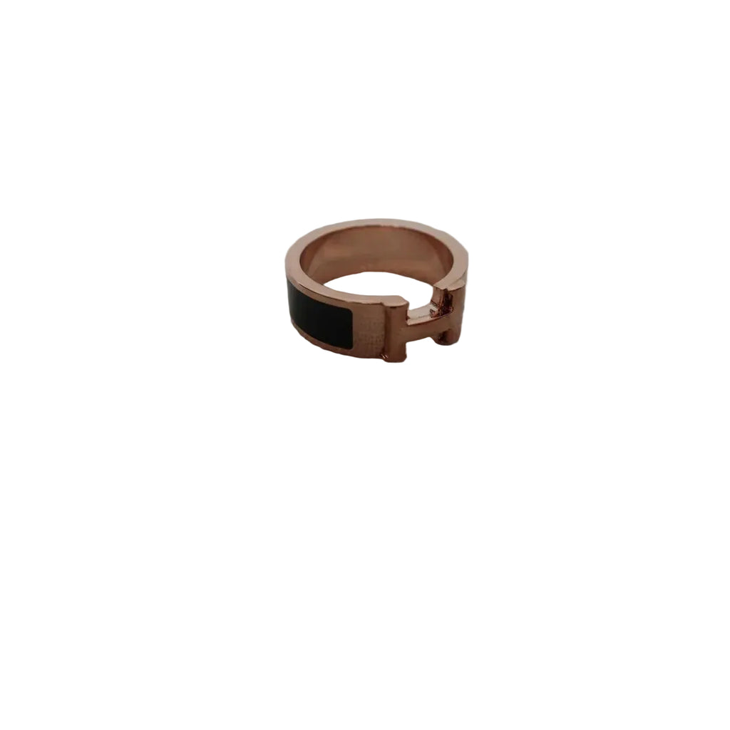 Elegant Scarf Ring - 18K Gold Plated Enamel Buckle & Clip for Silk Scarves - Scarves4you