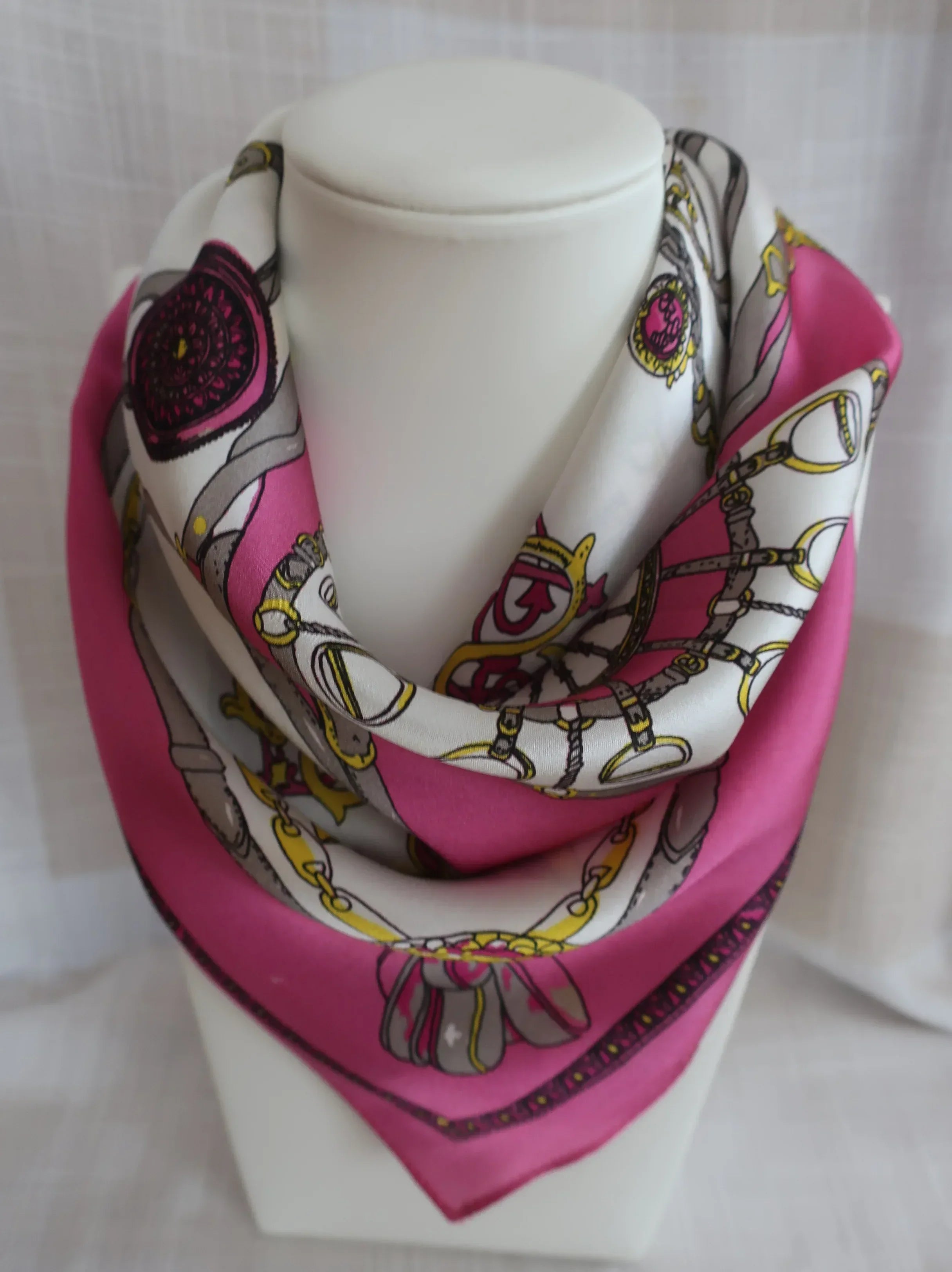 100% Mulberry Silk Square Scarf 53x53cm — Pink Chain & Medallion - Scarves4you