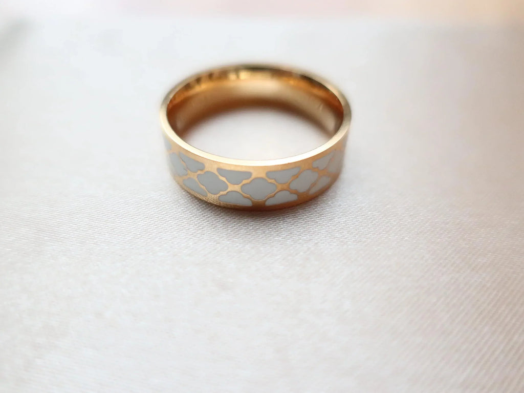 Elegant Scarf Ring - Versatile Buckle & Clip for Silk Scarves - Scarves4you