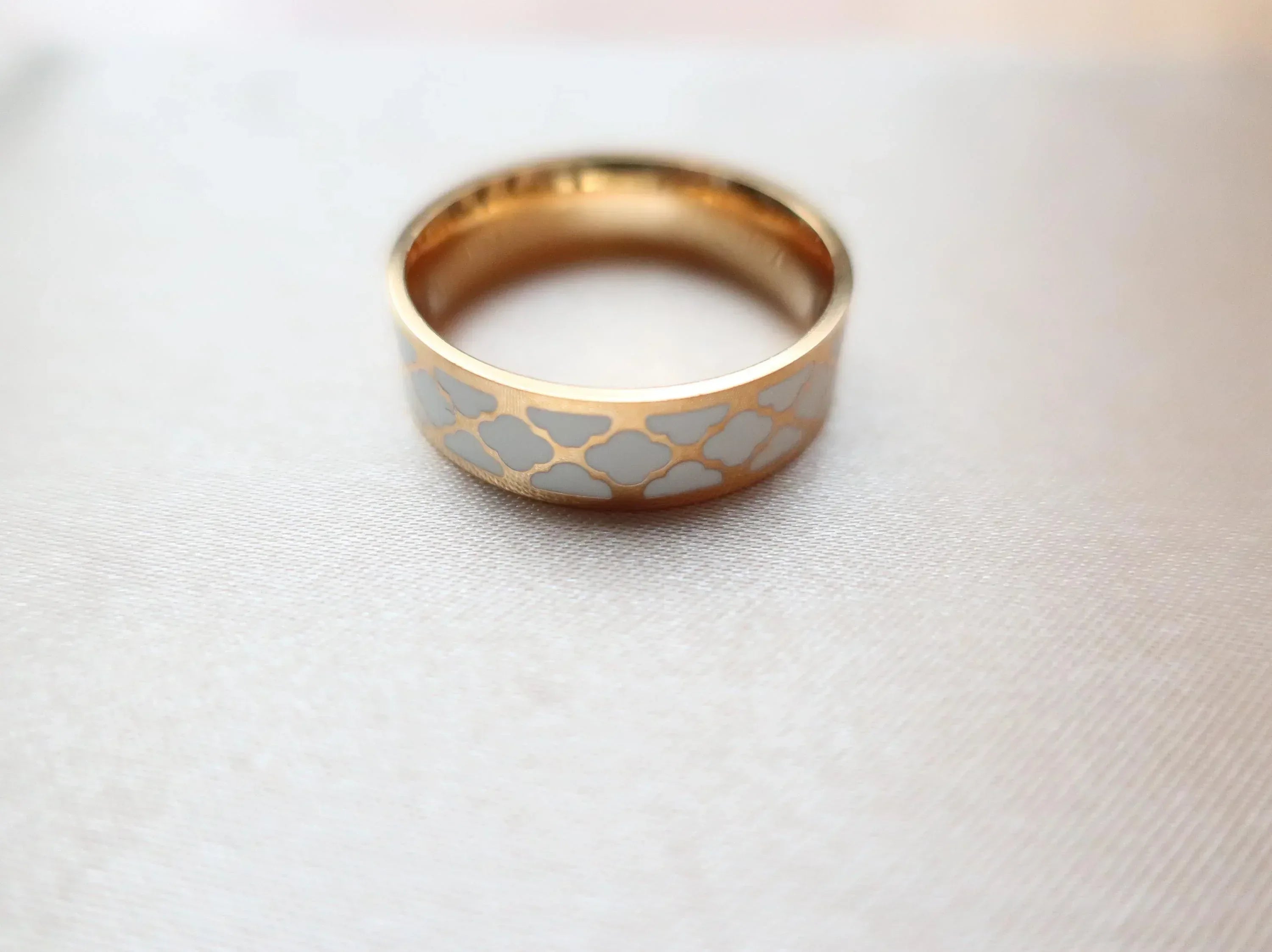 Elegant Scarf Ring - Versatile Buckle & Clip for Silk Scarves - Scarves4you