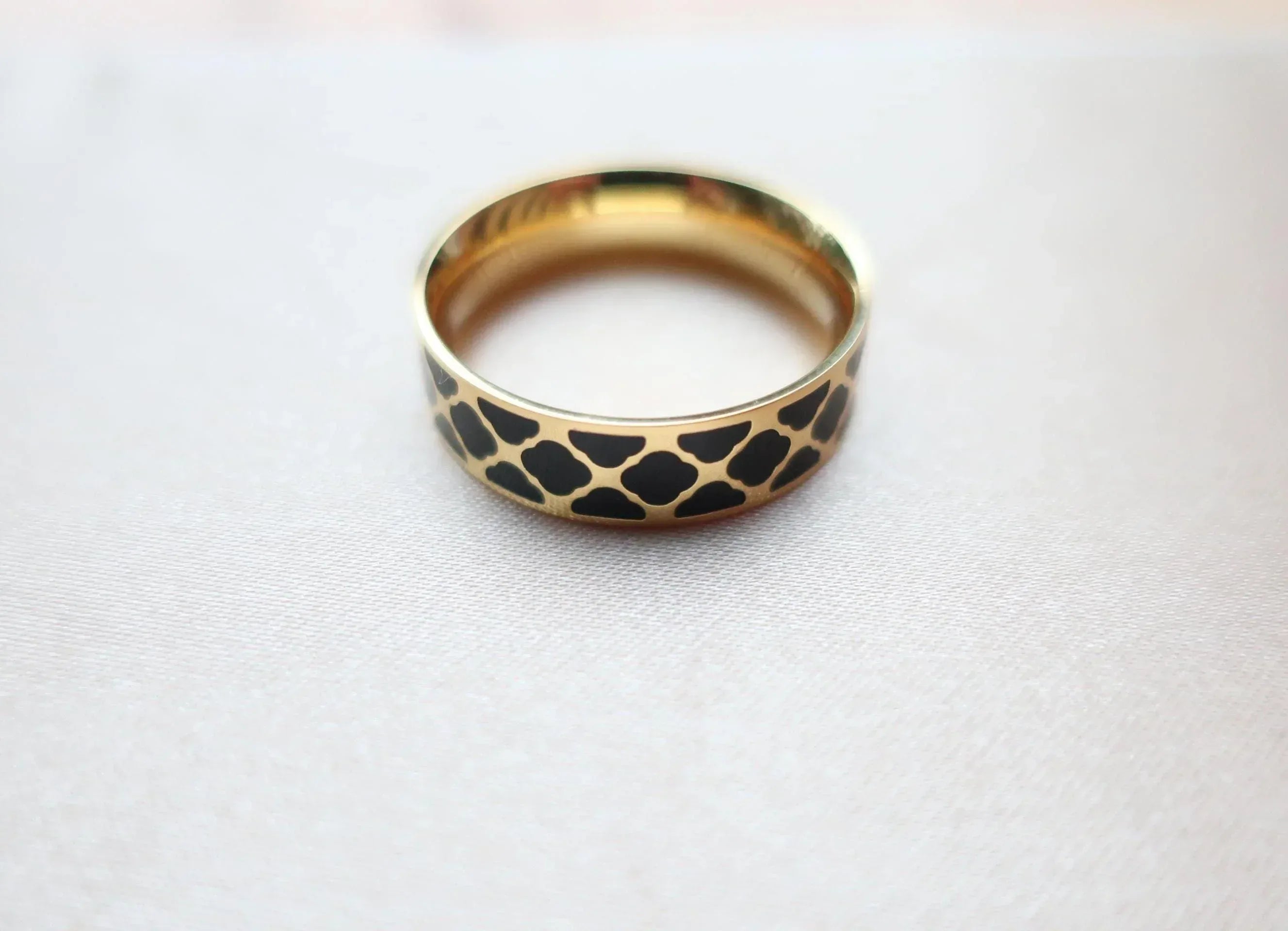 Elegant Scarf Ring - Versatile Buckle & Clip for Silk Scarves - Scarves4you