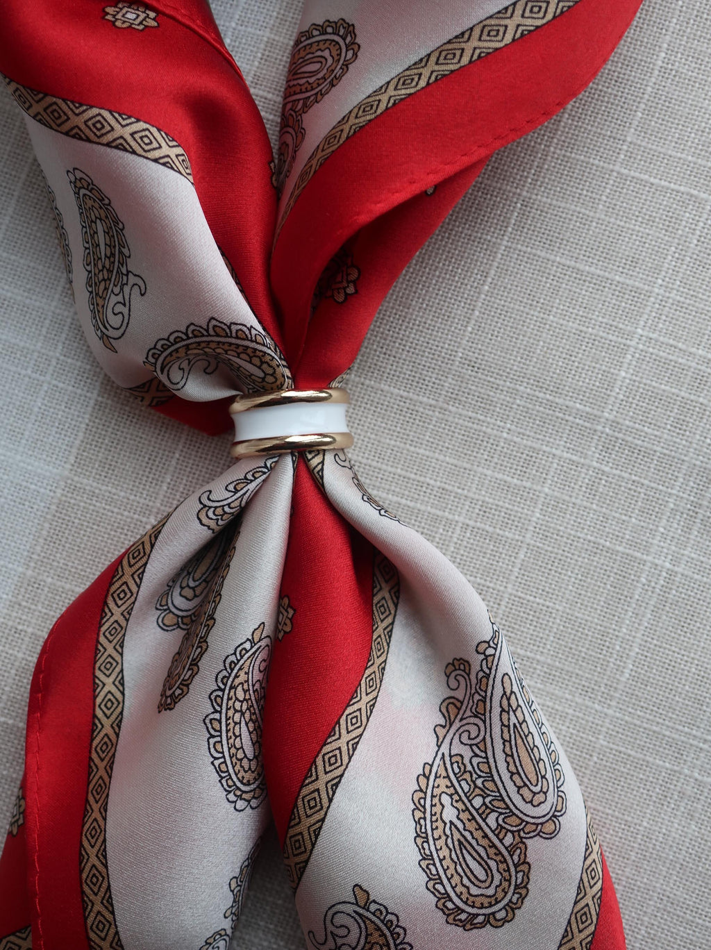 Elegant Scarf Ring - Versatile Buckle & Clip for Silk Scarves - Scarves4you