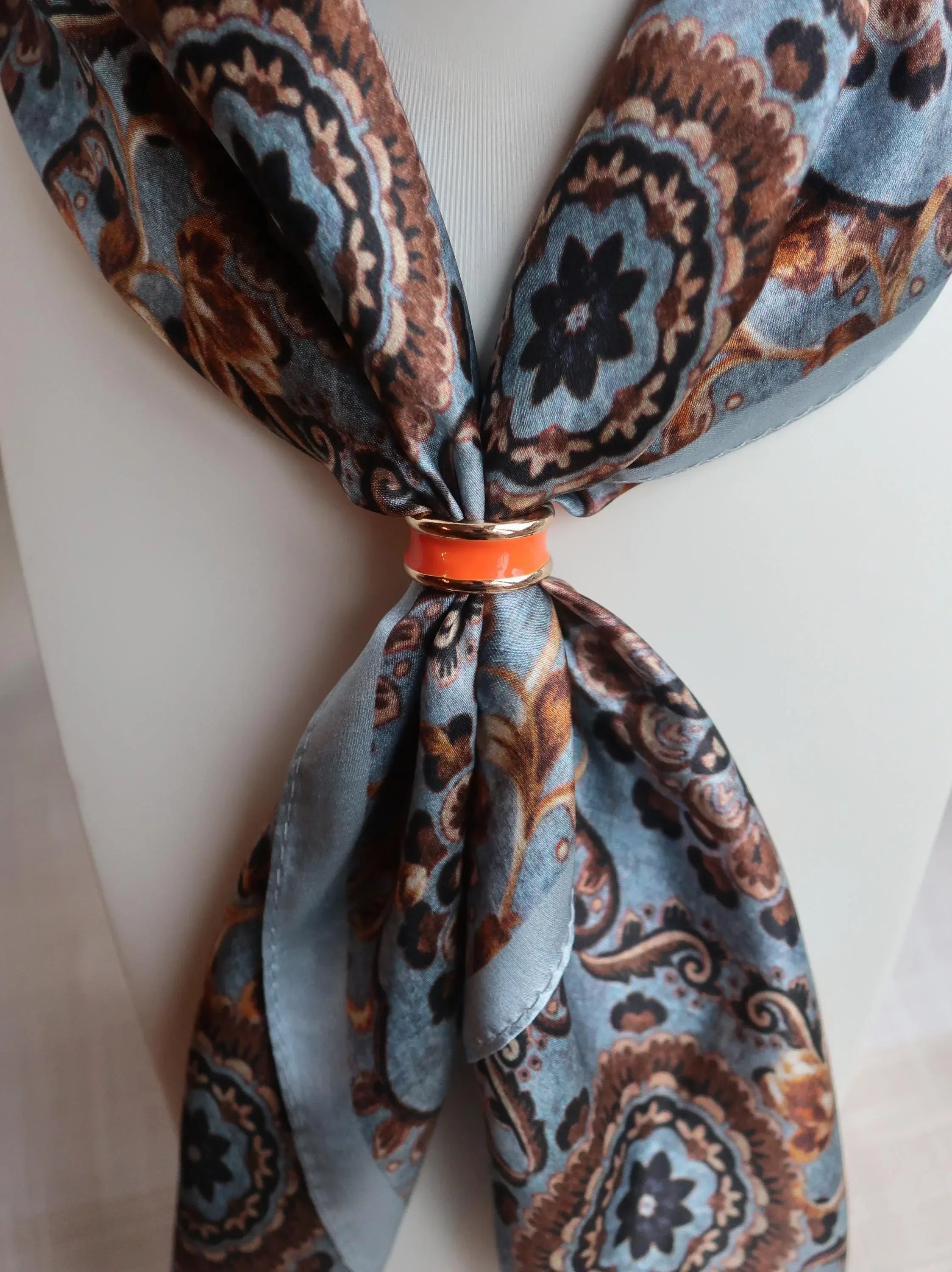 Elegant Scarf Ring - Versatile Buckle & Clip for Silk Scarves - Scarves4you