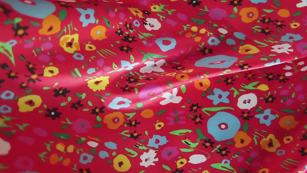 Natural Mulberry Silk Scarf – Red Floral Botanical Pattern Design – 53x53 cm