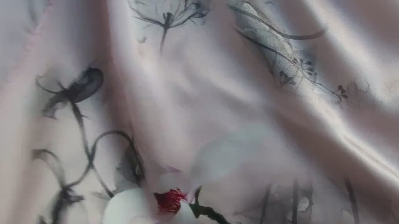 Natural Mulberry Silk Scarf – Pink Floral Print Romantic Botanical Design – 53x53 cm
