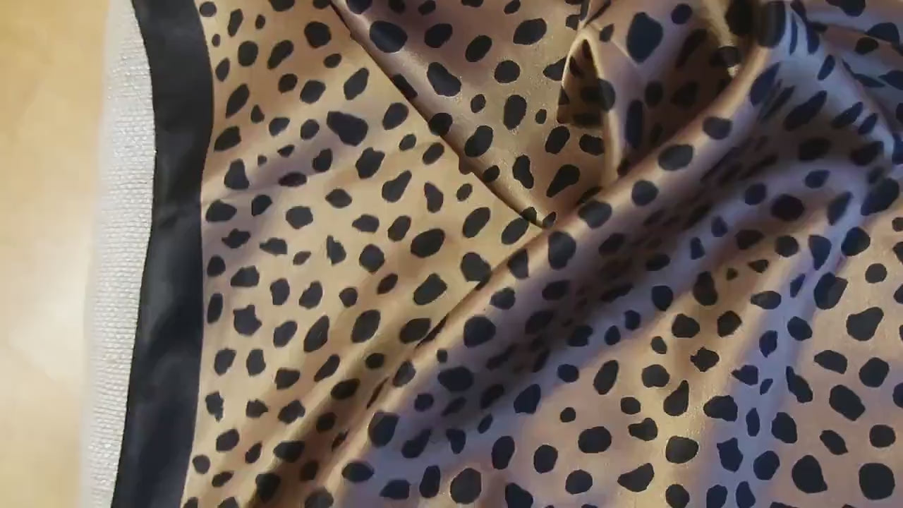 Natural Mulberry Silk Scarf – Leopard Print with Black Border Design – 53x53 cm